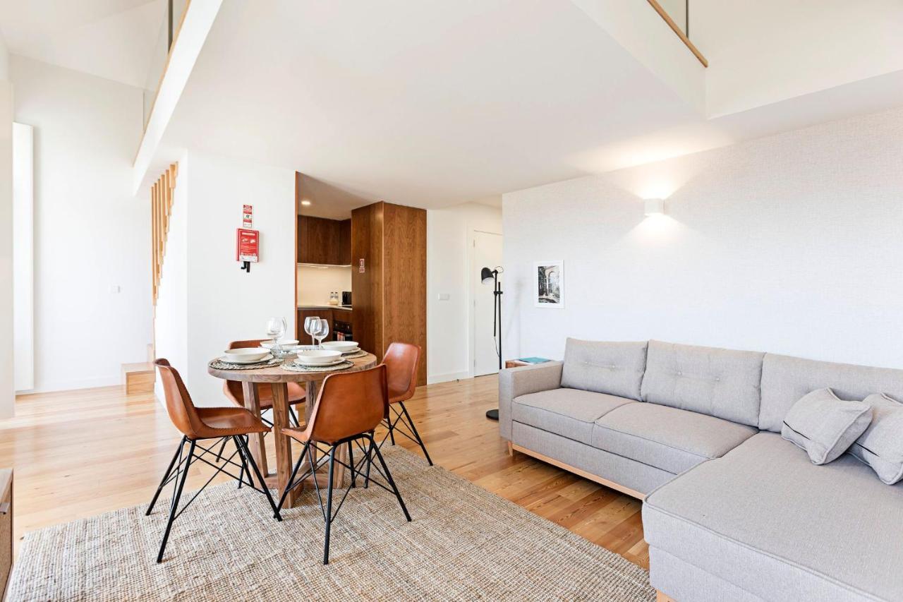 Stunning Duplex Near River By Lovelystay Porto Buitenkant foto