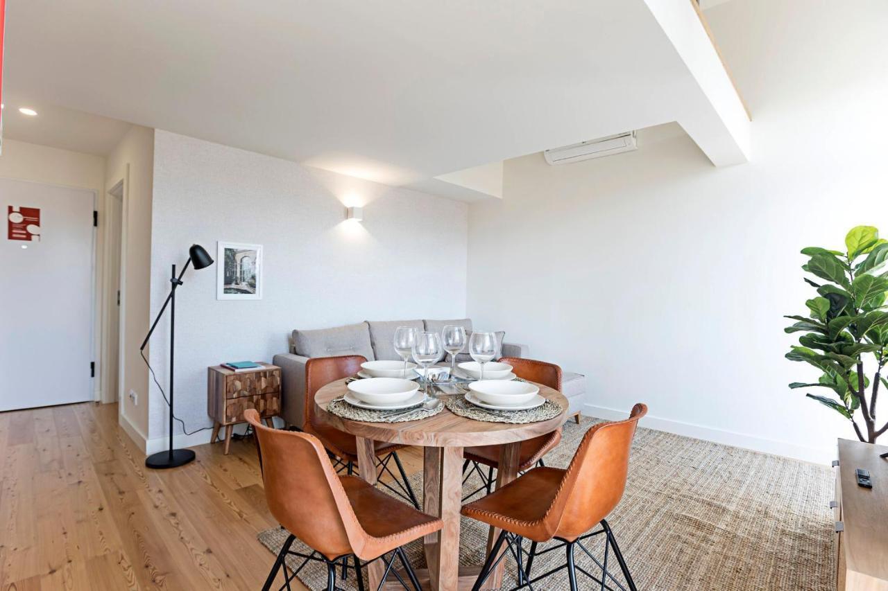 Stunning Duplex Near River By Lovelystay Porto Buitenkant foto